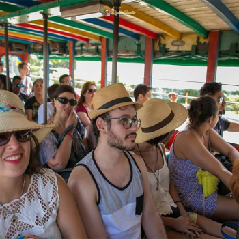 CITY TOURS EN  CHIVATÍPICA